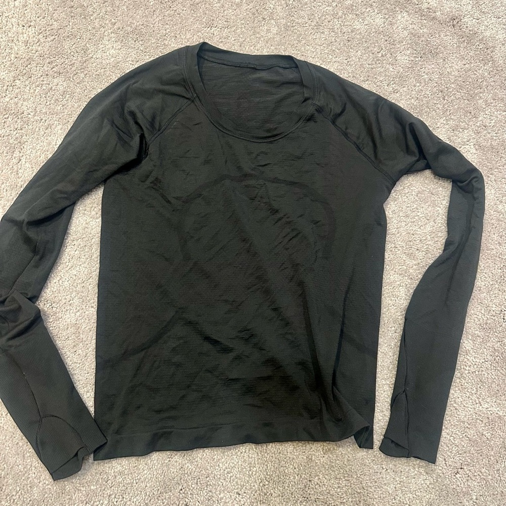 Lululemon Women’s Racer Black Long-Sleeve Crew Shirt